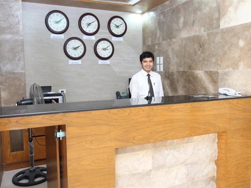 Crown Regency Courtyard Resort Balabag  Dış mekan fotoğraf