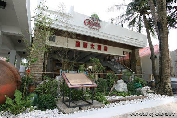 Crown Regency Courtyard Resort Balabag  Dış mekan fotoğraf