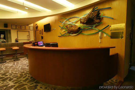 Crown Regency Courtyard Resort Balabag  Dış mekan fotoğraf
